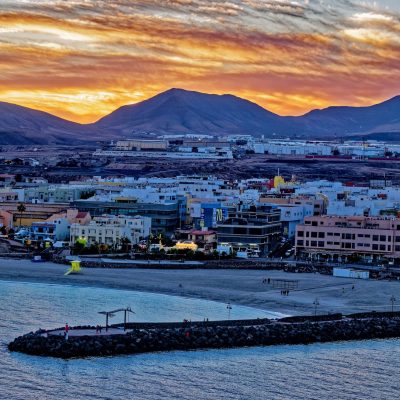 Puerto_del_Rosario,_en_Fuerteventura_(Las_Palmas,_España) (1) (1) Puerto_del_Rosario,_en_Fuerteventura_(Las_Palmas,_España) (1) (1)
